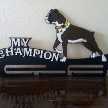 Intra απο ξύλο plywood 3mm-4mm πάχος - Κρεμάστρα μεταλλίων μπουλντόγκ Δίασταση 30x30 cm Intraeaxys-voq2x9eo - Image 1