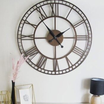 Intra απο ξύλο plywood 3mm-4mm πάχος - Μεγάλο απλό, δημιουργικό ρολόι τοίχου με ρωμαϊκό αριθμό Δίασταση 30x30 cm Intraeaxys-d1lvz3po - Image 1