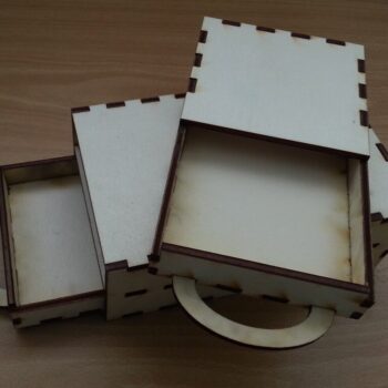 Intra απο ξύλο plywood 3mm-4mm πάχος - Ξύλινο Money Box 4mm Δίασταση 30x30 cm Intraeaxys-lopqz4x7 - Image 1