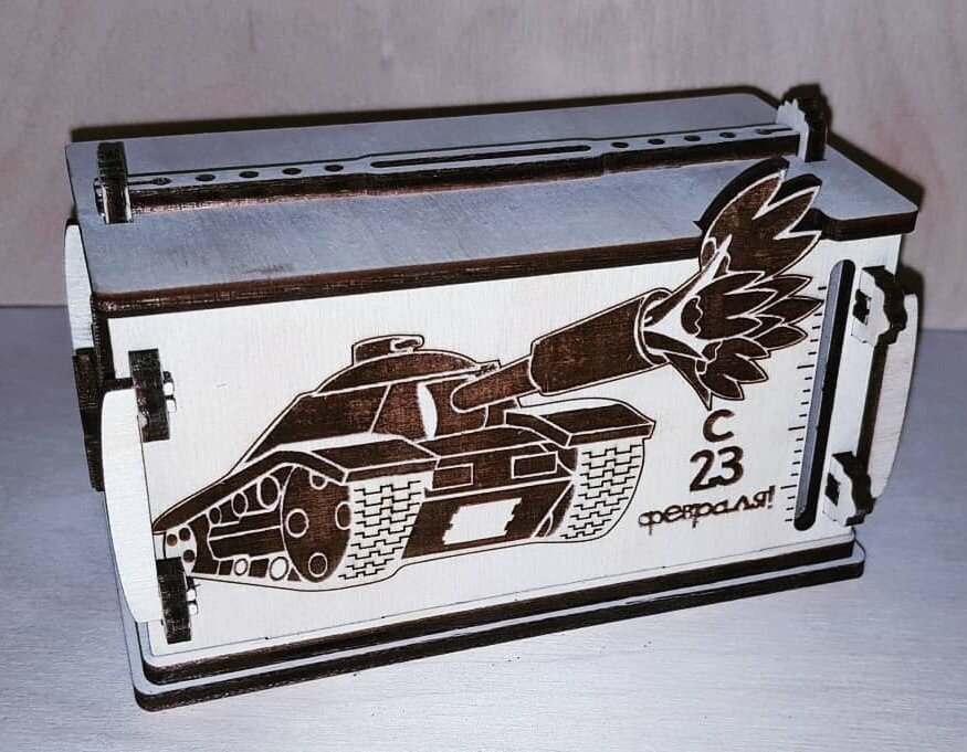 Intra απο ξύλο plywood 3mm-4mm πάχος - Προσαρμοσμένος Κουμπαράς Δίασταση 30x30 cm Intraeaxys-67wljel1