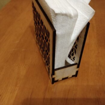 Intra απο ξύλο plywood 3mm-4mm πάχος - Διακοσμητική θήκη χαρτοπετσέτας Δίασταση 30x30 cm Intraeaxys-e1g532xo - Image 4