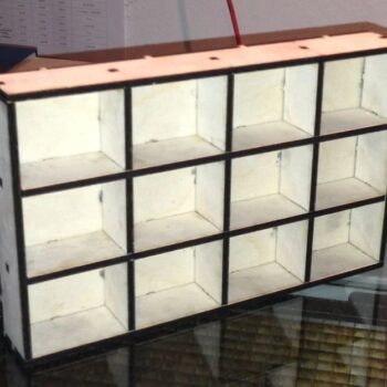 Intra απο ξύλο plywood 3mm-4mm πάχος - Παραμετρικό κουτί σπόρων Δίασταση 30x30 cm Intraeaxys-zo98m0w1 - Image 1