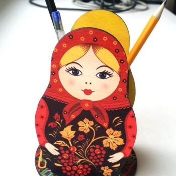 Intra απο ξύλο plywood 3mm-4mm πάχος - Πολύχρωμη θήκη για μολύβι Ρωσικές κούκλες Δίασταση 30x30 cm Intraeaxys-r7vmy4z7 - Image 1