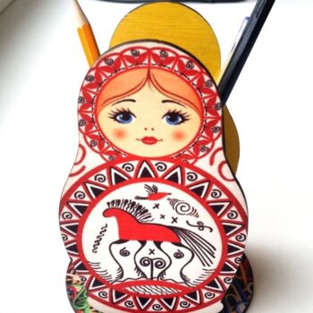 Intra απο ξύλο plywood 3mm-4mm πάχος - Πολύχρωμη θήκη για μολύβι Ρωσικές κούκλες Δίασταση 30x30 cm Intraeaxys-r7vmy4z7 - Image 4