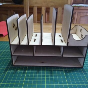 Intra απο ξύλο plywood 3mm-4mm πάχος - Σταθμός φόρτισης ξύλου Δίασταση 30x30 cm Intraeaxys-67wl6gm1 - Image 1