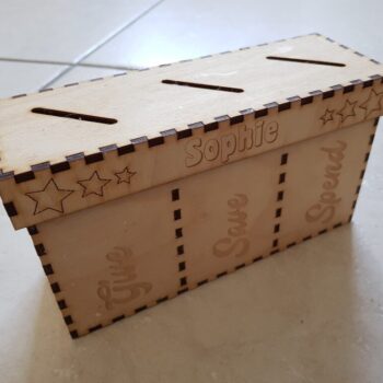 Intra απο ξύλο plywood 3mm-4mm πάχος - 3 Ενοτήτων Προσωποποιημένο Κουτί χρημάτων 3 χλστ Δίασταση 30x30 cm Intraeaxys-67wlrv21 - Image 1