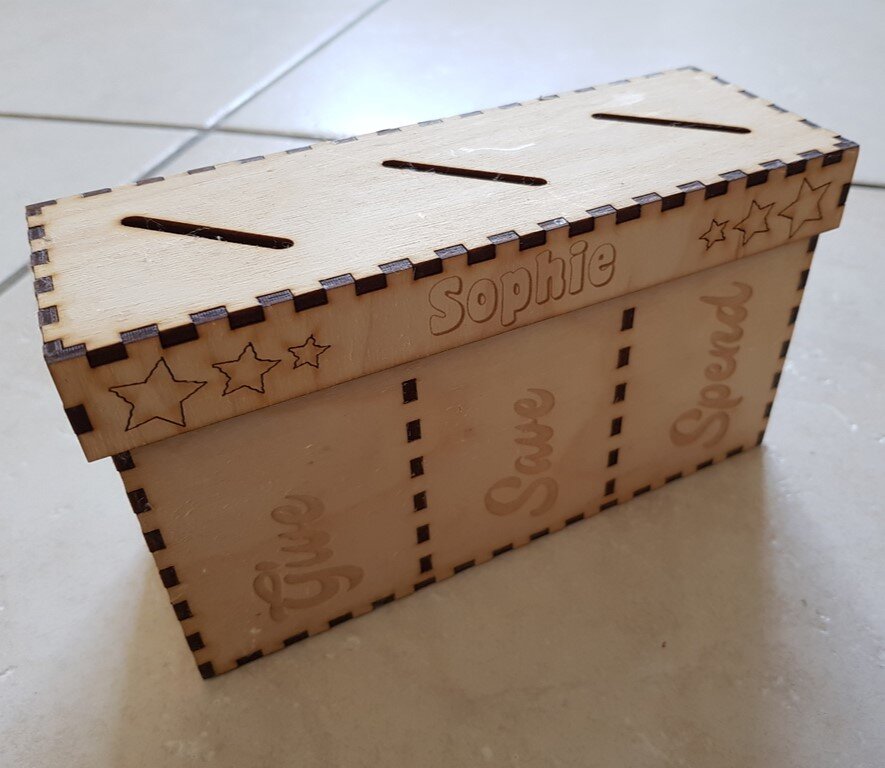 Intra απο ξύλο plywood 3mm-4mm πάχος - 3 Ενοτήτων Προσωποποιημένο Κουτί χρημάτων 3 χλστ Δίασταση 30x30 cm Intraeaxys-67wlrv21