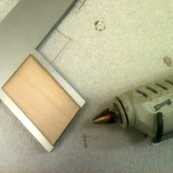 Intra απο ξύλο plywood 3mm-4mm πάχος - Rubber Band Gun 6-Shot Ημιαυτόματο Δίασταση 30x30 cm Intraeaxys-91jdywl1 - Image 5