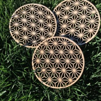 Intra απο ξύλο plywood 3mm-4mm πάχος - Ξύλινα Asanoha Trivets Δίασταση 30x30 cm Intraeaxys-voqdlyj1 - Image 1