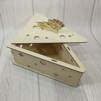 Intra απο ξύλο plywood 3mm-4mm πάχος - Ξύλινο κουτί σε σχήμα τυριού Δίασταση 30x30 cm Intraeaxys-lopq6yk7 - Image 1