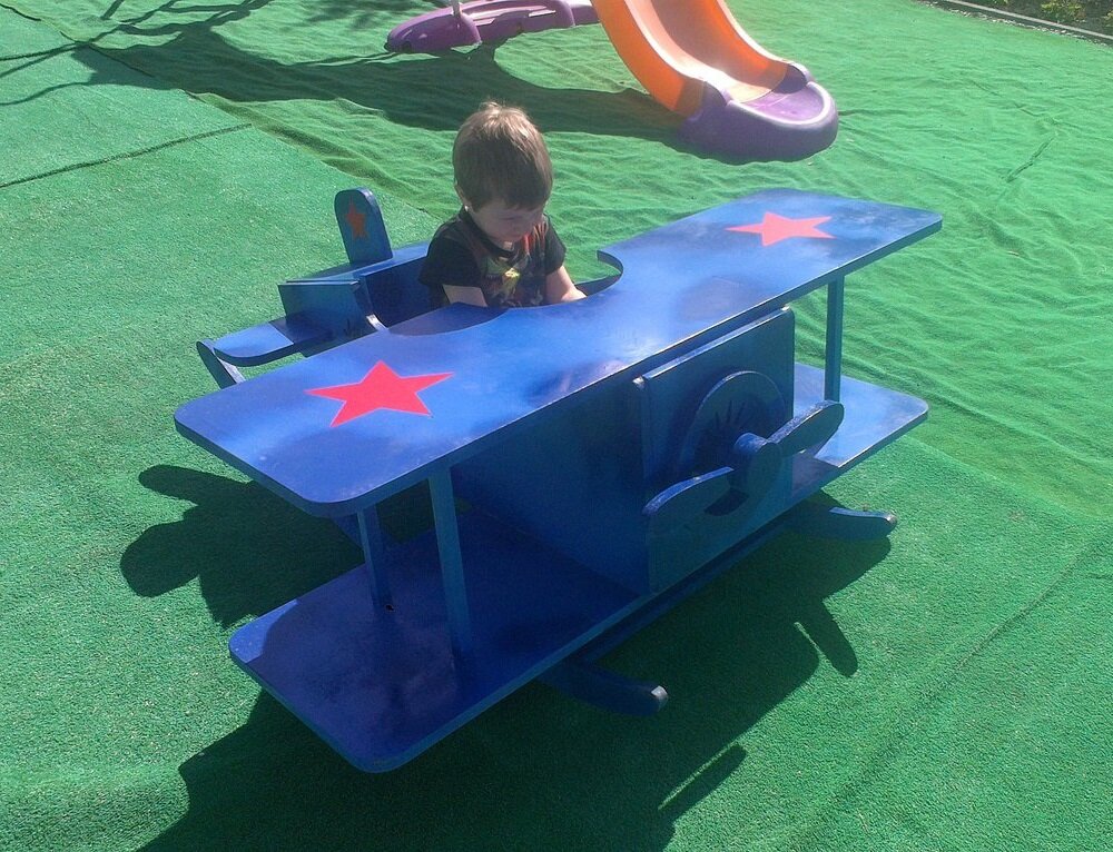 Intra απο ξύλο plywood 3mm-4mm πάχος - Ξύλινο κουνιστό αεροπλάνο για παιδιά Δίασταση 30x30 cm Intraeaxys-eo4q2pg7