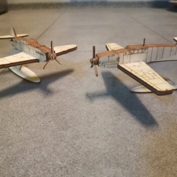 Intra απο ξύλο plywood 3mm-4mm πάχος - Μαχητικό αεροσκάφος Yakovlev Yak-9 Δίασταση 30x30 cm Intraeaxys-51rrvp01 - Image 1