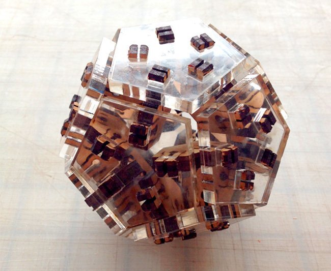 Intra απο ξύλο plywood 3mm-4mm πάχος - Snap Together Μικρό Δωδεκάεδρο Δίασταση 30x30 cm Intraeaxys-p7yr9v6o