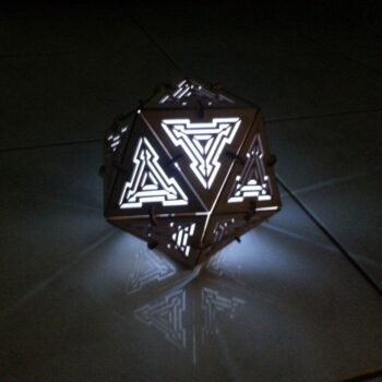 Intra απο ξύλο plywood 3mm-4mm πάχος - Λαμπτήρας Εικοσάεδρου Δίασταση 30x30 cm Intraeaxys-078y384o - Image 1