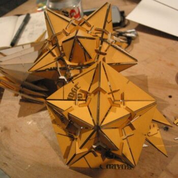 Intra απο ξύλο plywood 3mm-4mm πάχος - Αστεροειδής Δωδεκάεδρος Γεωμετρική Κρεμαστό Διακόσμηση Δίασταση 30x30 cm Intraeaxys-6o3y55k7 - Image 1