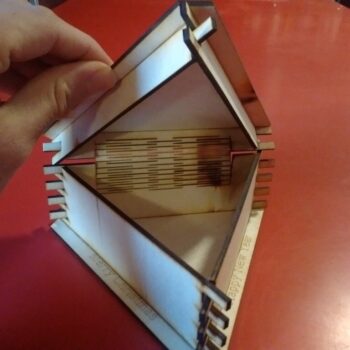 Intra απο ξύλο plywood 3mm-4mm πάχος - Ξύλινο Σαλόνι Τρίγωνο Μεντεσέ Δίασταση 30x30 cm Intraeaxys-51rrz6d1 - Image 3