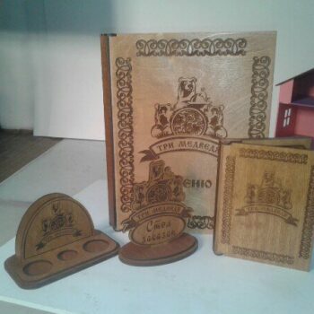 Intra απο ξύλο plywood 3mm-4mm πάχος - Θήκη χαρτοπετσέτας με αλάτι και πιπέρι Caddy Δίασταση 30x30 cm Intraeaxys-voq2yrdo - Image 1