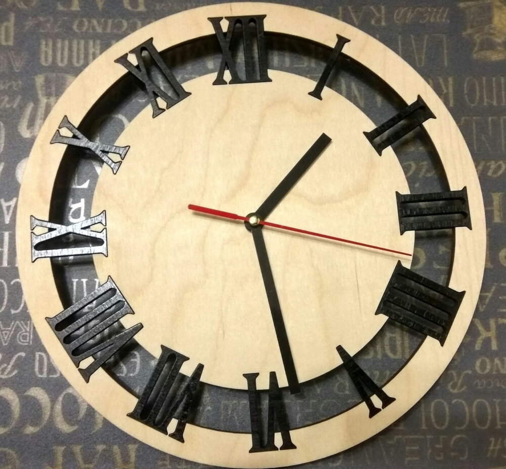 Intra απο ξύλο plywood 3mm-4mm πάχος - Ρολόι τοίχου μεγάλου ρωμαϊκού αριθμού Δίασταση 30x30 cm Intraeaxys-zo9yl947