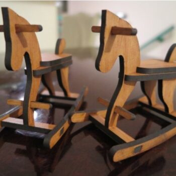 Intra απο ξύλο plywood 3mm-4mm πάχος - Κουνιστό Άλογο Δίασταση 30x30 cm Intraeaxys-075y85po - Image 1