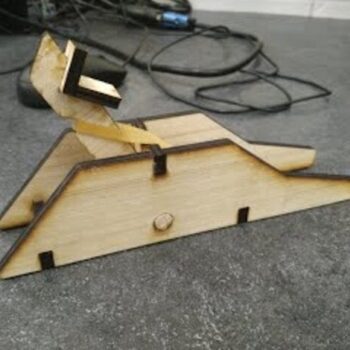 Intra απο ξύλο plywood 3mm-4mm πάχος - Ξύλινο παιχνίδι καταπέλτης Δίασταση 30x30 cm Intraeaxys-eo20l8q7 - Image 1