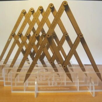 Intra απο ξύλο plywood 3mm-4mm πάχος - Πυξίδα Χρυσής Αναλογίας Δίασταση 30x30 cm Intraeaxys-r1z0v6no - Image 1