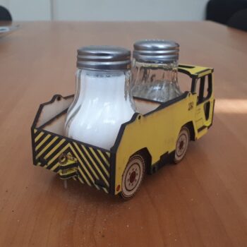 Intra απο ξύλο plywood 3mm-4mm πάχος - Salt And Pepper Stand Airfield Tractor 3mm Δίασταση 30x30 cm Intraeaxys-pok3ex37 - Image 4