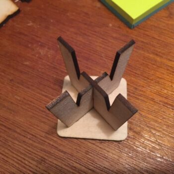 Intra απο ξύλο plywood 3mm-4mm πάχος - Μικροσκοπικό Τραπέζι Δίασταση 30x30 cm Intraeaxys-d1lvlq6o - Image 3