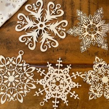 Intra απο ξύλο plywood 3mm-4mm πάχος - Snowflake SVG Δίασταση 30x30 cm Intraeaxys-e1g5k5mo - Image 1