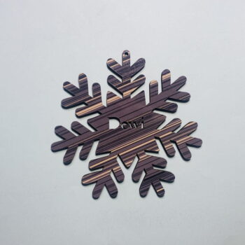 Intra απο ξύλο plywood 3mm-4mm πάχος - Εξατομικευμένο Ξύλινο Στολίδι με νιφάδα χιονιού Δίασταση 10x10 cm Intraeaxys-d1lveqxo - Image 1