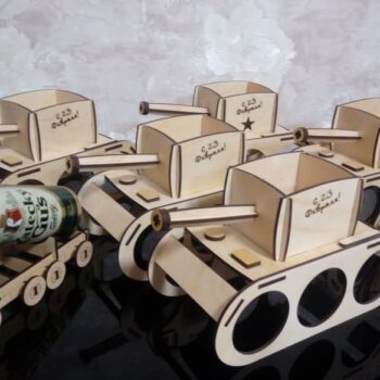 Intra απο ξύλο plywood 3mm-4mm πάχος - Tank Model Beer Caddy Δίασταση 30x30 cm Intraeaxys-51rrpnd1 - Image 1