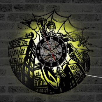 Intra απο ξύλο plywood 3mm-4mm πάχος - Ρολόι δίσκου βινυλίου Spiderman Δίασταση 30x30 cm Intraeaxys-lopq6g57 - Image 4