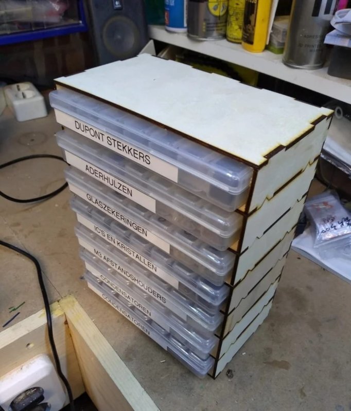 Intra απο ξύλο plywood 3mm-4mm πάχος - Στοιβαζόμενο Box Organizer Δίασταση 30x30 cm Intraeaxys-joerev57