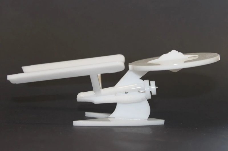 Intra απο ξύλο plywood 3mm-4mm πάχος - Star Trek Enterprise Δίασταση 30x30 cm Intraeaxys-p7yr9w2o