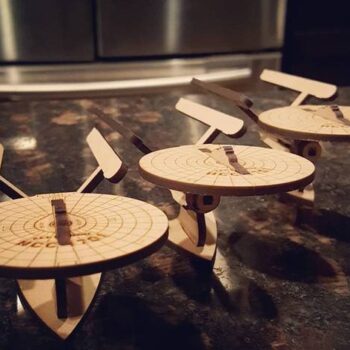 Intra απο ξύλο plywood 3mm-4mm πάχος - Star Trek Enterprise Δίασταση 30x30 cm Intraeaxys-51r8qyv7 - Image 1