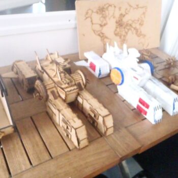 Intra απο ξύλο plywood 3mm-4mm πάχος - SCV-70 White Base 3D μοντέλο Δίασταση 30x30 cm Intraeaxys-e1g53wdo - Image 1