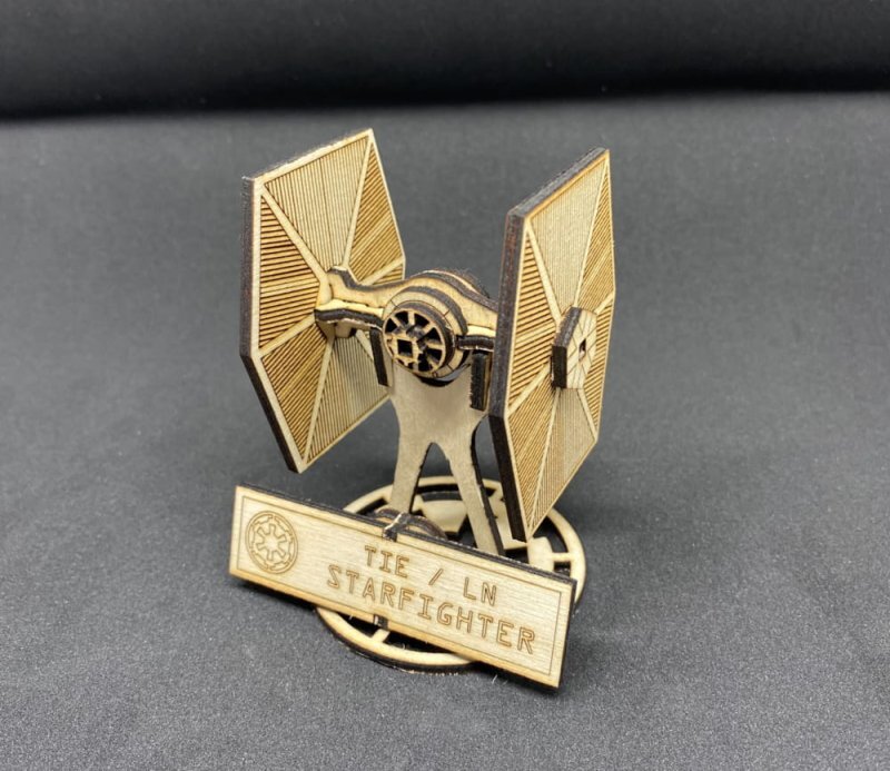 Intra απο ξύλο plywood 3mm-4mm πάχος - Star Wars TIE Fighter Δίασταση 30x30 cm Intraeaxys-pokmv091