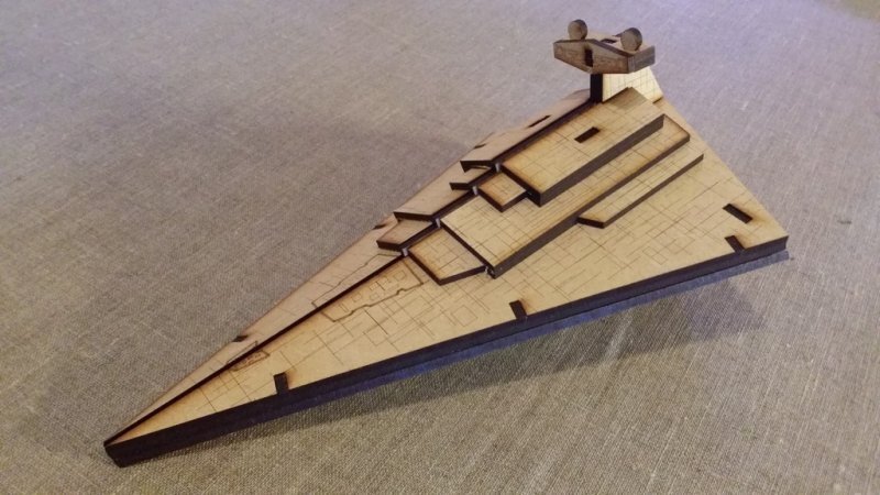 Intra απο ξύλο plywood 3mm-4mm πάχος - Star Wars Star Destroyer Δίασταση 30x30 cm Intraeaxys-91jkp8go
