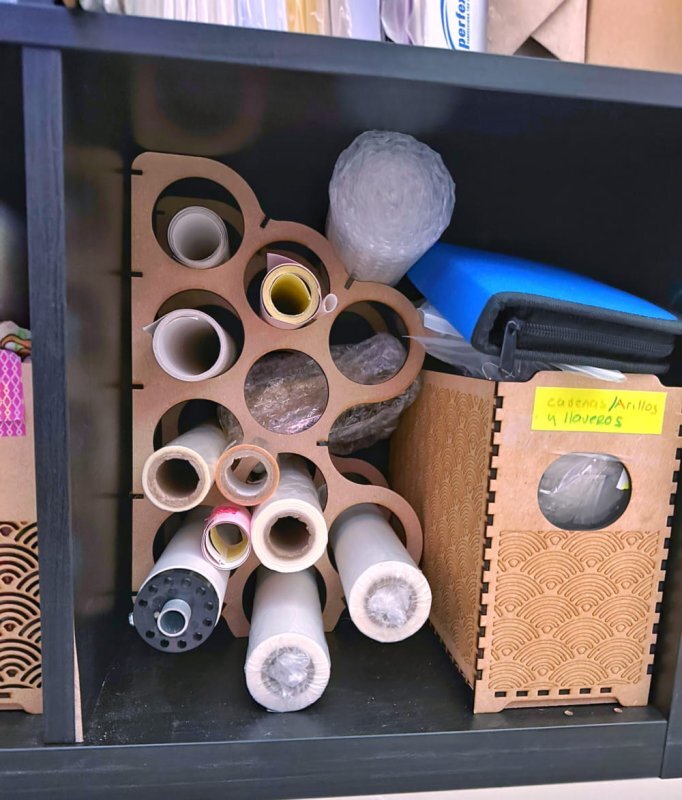 Intra απο ξύλο plywood 3mm-4mm πάχος - Ρολό ράφι βινυλίου και πλαστικοποίησης Δίασταση 30x30 cm Intraeaxys-6o384gq1