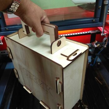 Intra απο ξύλο plywood 3mm-4mm πάχος - Ξύλινο κουτί βαλίτσας Δίασταση 30x30 cm Intraeaxys-joed8pd1 - Image 1