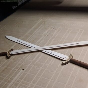 Intra απο ξύλο plywood 3mm-4mm πάχος - Παιδικό σπαθί Δίασταση 30x30 cm Intraeaxys-eoxlqrjo - Image 1