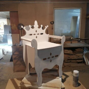 Intra απο ξύλο plywood 3mm-4mm πάχος - Παιδική Καρέκλα Θρόνου Κόντρα πλακέ 6mm Δίασταση 30x30 cm Intraeaxys-joedl281 - Image 1