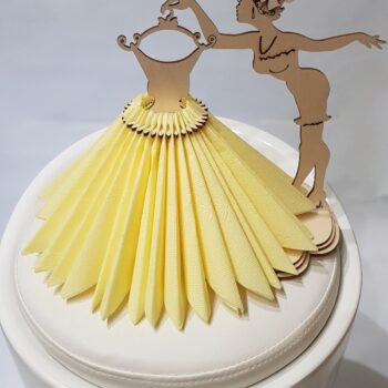 Intra απο ξύλο plywood 3mm-4mm πάχος - Διακοσμητική θήκη χαρτοπετσέτας για κορίτσι Δίασταση 30x30 cm Intraeaxys-67wlyx81 - Image 1