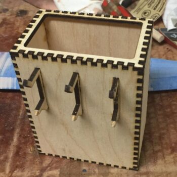 Intra απο ξύλο plywood 3mm-4mm πάχος - Κουτιά και κάδοι με μανταλάκια Δίασταση 30x30 cm Intraeaxys-m1dd6ly1 - Image 6