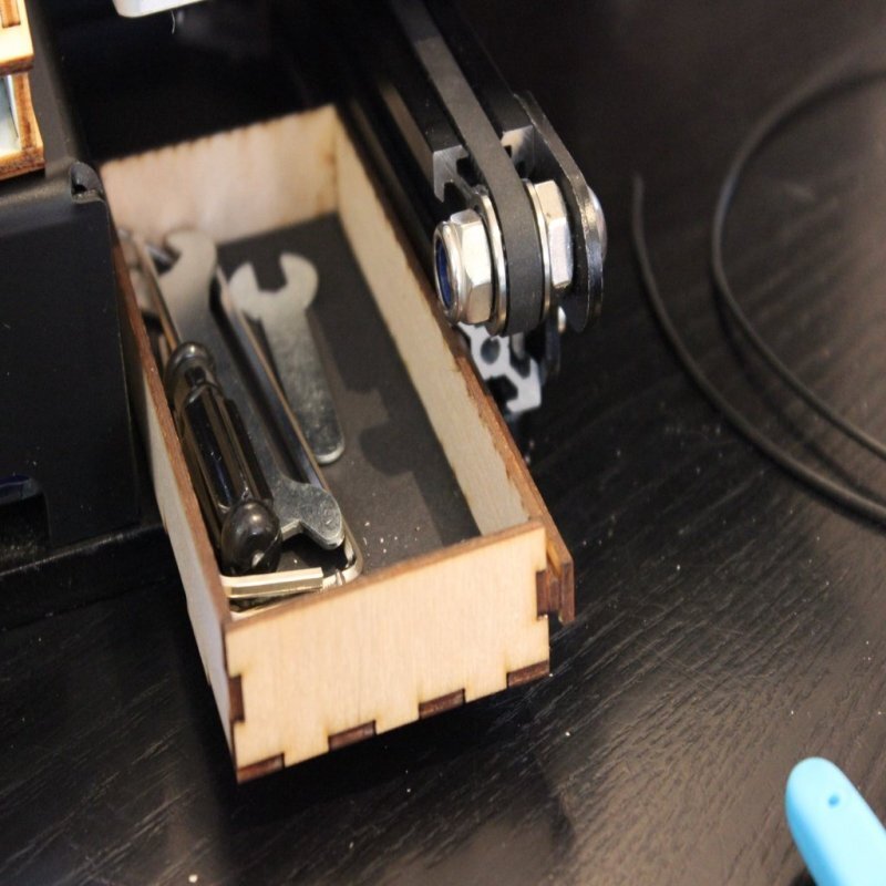 Intra απο ξύλο plywood 3mm-4mm πάχος - Δίσκος εργαλείων Ender 2 Δίασταση 30x30 cm Intraeaxys-lop3ql61