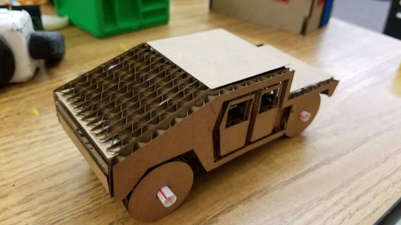 Intra απο ξύλο plywood 3mm-4mm πάχος - Χάμερ από χαρτόνι Δίασταση 30x30 cm Intraeaxys-6o38yrr1