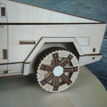 Intra απο ξύλο plywood 3mm-4mm πάχος - Ξύλινο μοντέλο Tesla Cybertruck Δίασταση 30x30 cm Intraeaxys-eoxlqyxo - Image 4