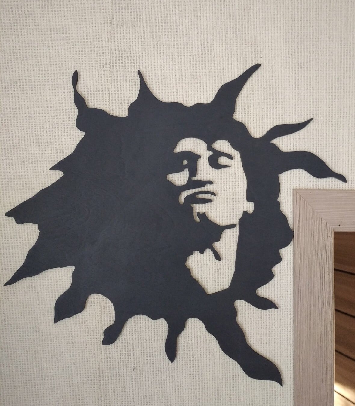 Intra απο ξύλο plywood 3mm-4mm πάχος - Αυτοκόλλητο Viktor Tsoi Δίασταση 30x30 cm Intraeaxys-91jdjn51