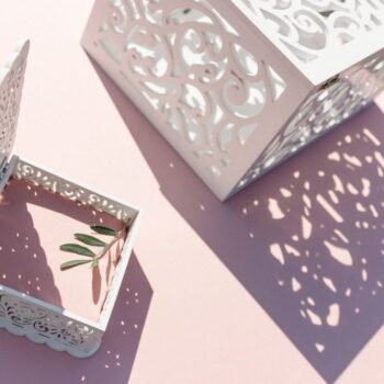 Intra απο ξύλο plywood 3mm-4mm πάχος - Κουτί γάμου για χρήματα Δίασταση 30x30 cm Intraeaxys-91jr0g7m - Image 1