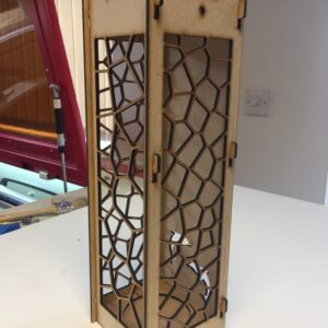 Intra απο ξύλο plywood 3mm-4mm πάχος - Διακόσμηση Μπουκαλιού Κρασιού Κουτί δώρου 3mm Δίασταση 30x30 cm Intraeaxys-ro6y2827