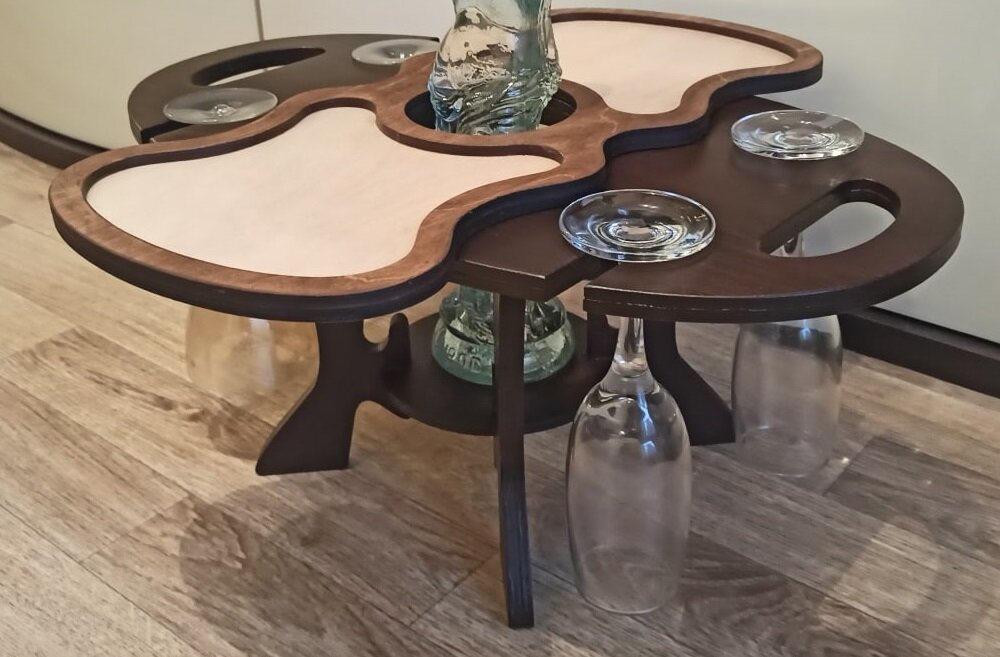 Intra απο ξύλο plywood 3mm-4mm πάχος - Τραπεζοθήκη κρασιού Wine Caddy Μονό Μπουκάλι 4 Ποτήρια Δίασταση 30x30 cm Intraeaxys-lopqv457